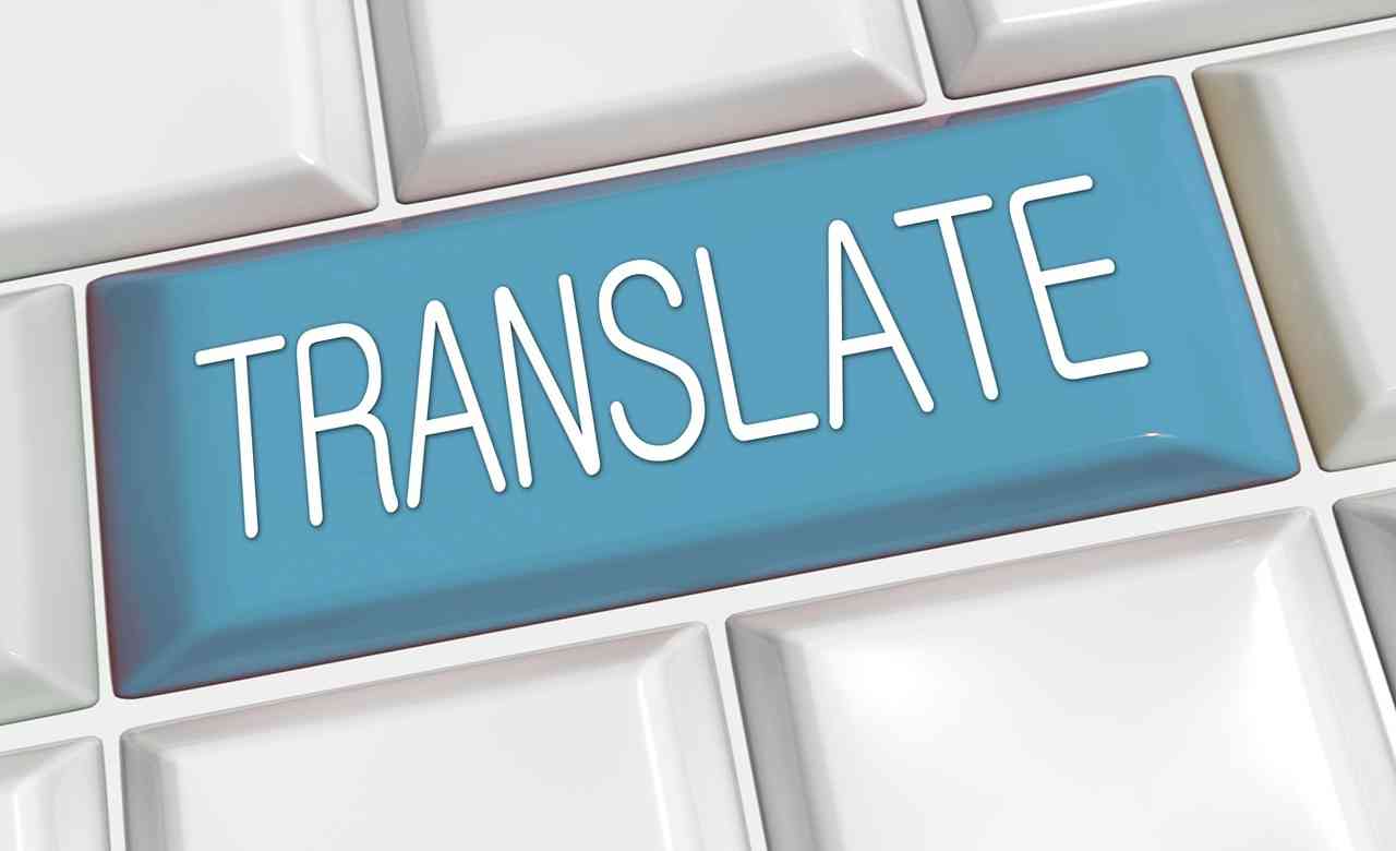 Tłumaczenie przysięgłe a zwykłe